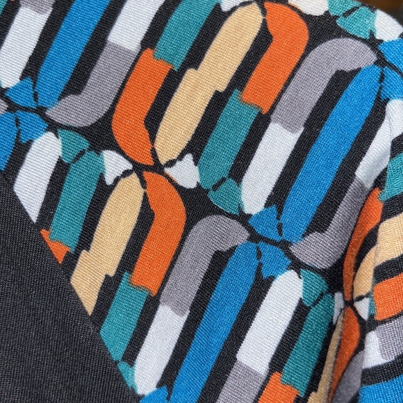 LulaRoe Outfit, XS Randy baseball sleeve top & your choice of 1 size leggings - Picture 2 of 8